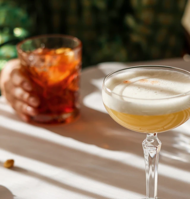 Whiskey sour og Negroni i Restaurant Holger